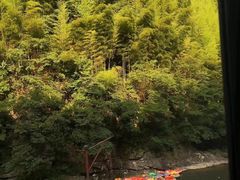 -安吉龙王山峡谷漂流