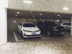 -久光百货-地下停车场