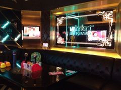中包-温莎KTV(珠江路店)
