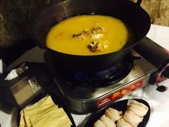 -鲜入围煮花胶鸡海鲜火锅