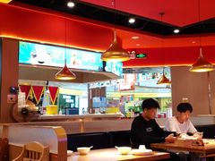 大堂-蜀香三绝·牛蛙·烤鱼·天府炒鸡(安丘泰华店)
