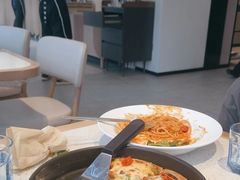 -必胜客(璞丽中心店)
