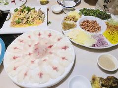 -陆川港酒楼(亭洪店)