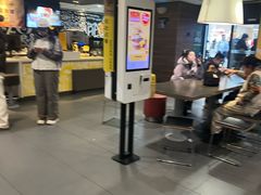 -麦当劳(哈西万达店)