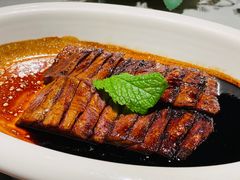 招牌焦糖黑叉烧-维园悦谱·海派家常菜(乌鲁木齐南路店)