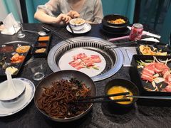 -烤路里·韩国品质自助烤肉(石路天虹4号店)