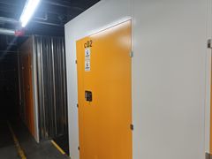 -安东易迷你自助仓储寄存仓库(顾戴路店)