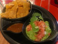 牛油果酱配玉米片-Luchador摔跤手墨西哥餐厅(恒宇广场店)