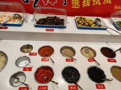 -钢管厂五区小郡肝串串香火锅(梅川路店)