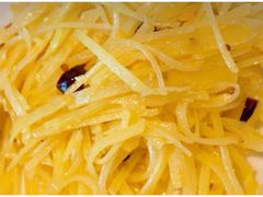 咸蛋黄炒土豆丝.-俏湘私房菜(国贸店)