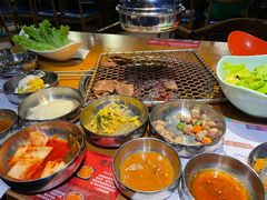 -老炉家木炭烤肉(长江国际店)