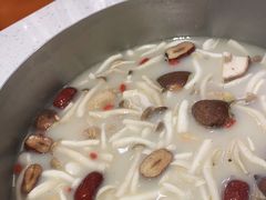 -若爱猪肚鸡·啫啫煲(循礼门M+店)