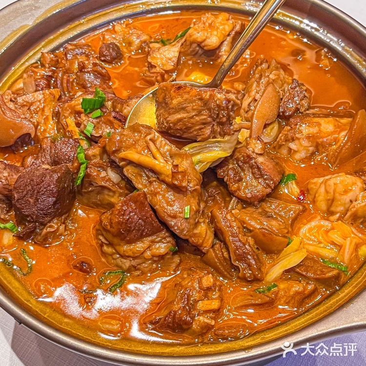 成都美食地标,双子塔旁边的一栋『吃货大楼』