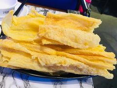 炸腐竹-蜀八婆鲍鱼鸡虾煲虾(东方广场店)