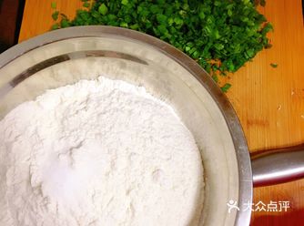 想做这些面包蛋糕什么的,只要百度一下就OK了