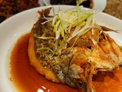 脆鳞鲈鱼-直隶安家牛肉罩饼(七一路店)