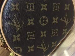 -爱革·洗衣改衣·洗鞋修鞋·洗包修包·奢侈品护理(宝地广场店)