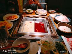 -老牌坊云南鱼豆花火锅(哈西万达店)