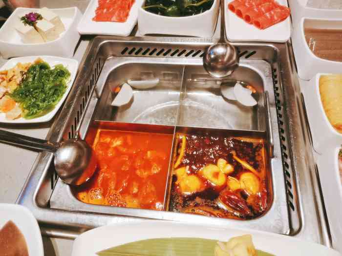 海底捞火锅(momopark店)-"海底捞火锅一礼拜不吃就很怀念.点好必点的.