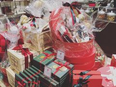 -VENCHI 闻绮(北京国贸商城店)