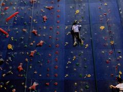 -山之巅攀岩馆(太古城店)