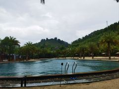 -腾冲洞山温泉村
