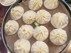 传统灌汤猪肉虾仁小小笼包-地安门包子铺(地安门店)