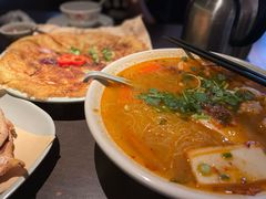 -大头虾越式风味餐厅(光明广场店)