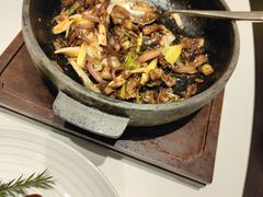 -皇城根·鲁菜济南菜·吊炉烤鸭·炒鸡鱼头(济南旗舰店)
