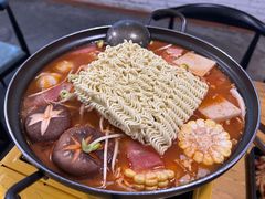 泡菜肥牛锅-西堤复合时尚餐厅
