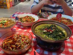 -辣小鲜·南昌大排档(船山路店)