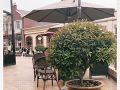 -王府井奥莱临潼小镇(临潼店)