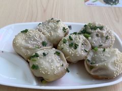 -小杨生煎(金山百联购物中心3楼店)