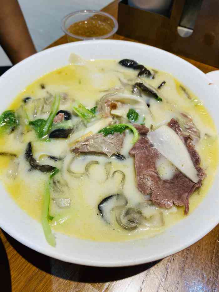 老胡家三厂烩羊肉(沙口路店)