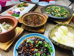 -有红鸡毛店·川菜(建设路店)