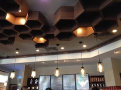 大堂-星巴克(无锡百联奥特莱斯店)