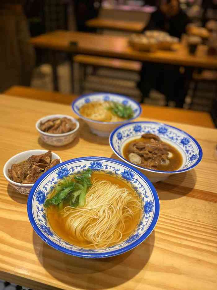 九龙面馆-"今天中午正好是排队高峰,不过还算挺快的,.