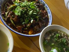 -杨三娘跷脚牛肉(羊子山西路店)