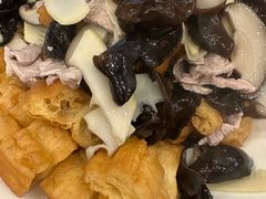 -侬佳蒸菜馆(听潮店)