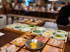 -银米·云南传统过桥米线(双廊黑金冠店)