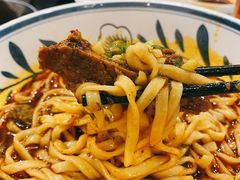 金牌麻辣牛肉面-康师傅私房牛肉面(马泉营奥莱店)