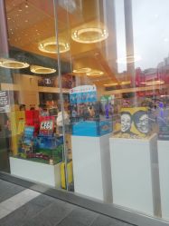 -乐高品牌旗舰店(人民广场店)