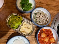 -明洞阿姨·韩式酱蟹烤肉·创意料理(三元桥店)