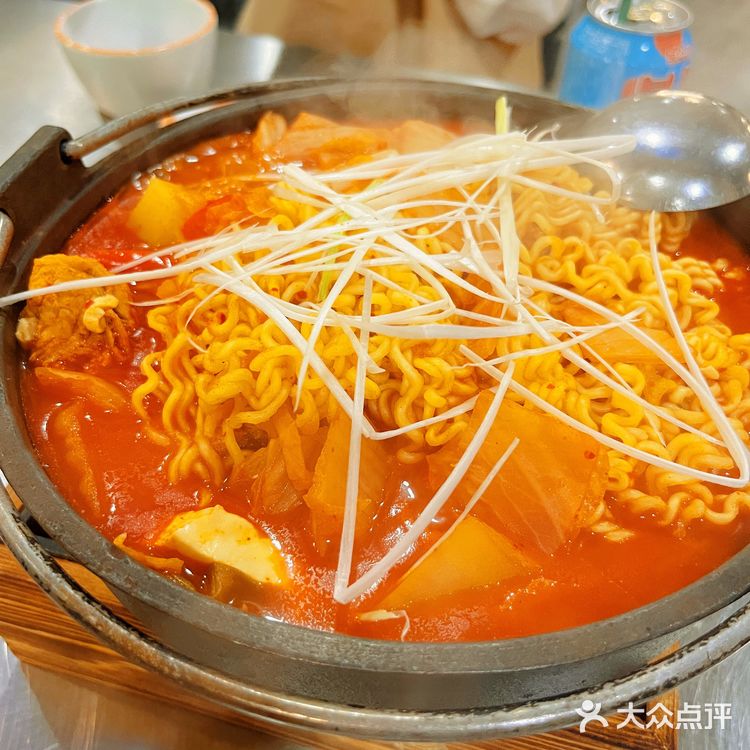 👭和小姐妹们拍照打卡的韩餐店