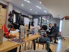 -花儿照相馆·最美证件照(红旗街万达店)