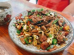 牛肉香肠炒面-跃跃鸡肠面(人民北路店)