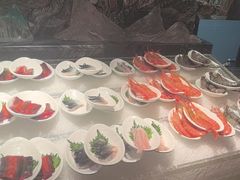 -雍容荟帝王蟹活龙虾展台自助(IFS黑金店)