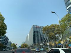 -虹桥天地-停车场