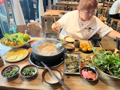 -贵厨酸汤牛肉(花果园国际中心店)