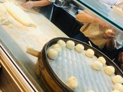 -李与白包子铺(桐梓林店)